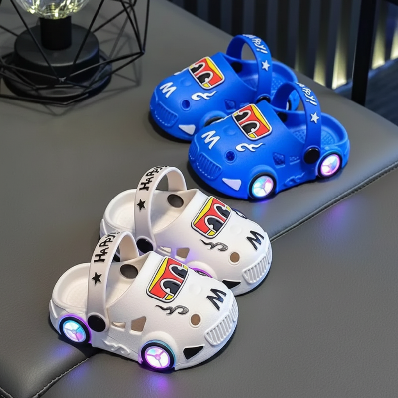 BilBlink™ | Lekfulla LED-biltofflor för barn