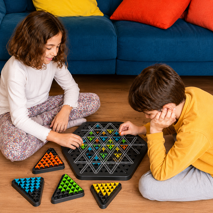 TriangelKampen™ | Det smarta strategispelet för hela familjen