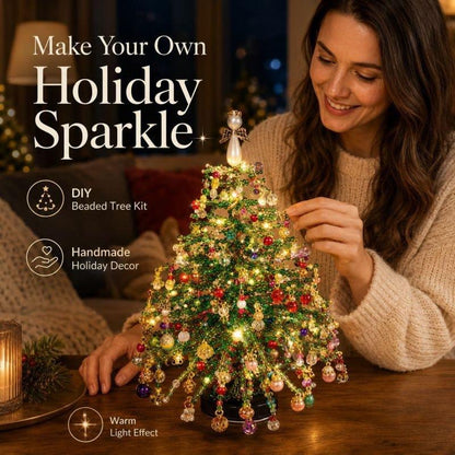 🌲 DIY-kit för julgran med pärlor – handgjort pyssel med en ängel som toppdekoration, färgglad juldekoration i miniformat för skrivbord och bord (komplett allt-i-ett-kit)